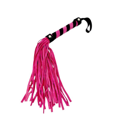 Флоггер с плетеной ручкой, замшевый, розово-черный (208785) – фото 1